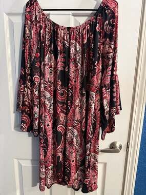 Women's Plus Size 4X Off-The-Shoulder Paisley Print Bell Sleeve Dress